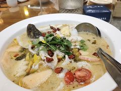 -花溪雨·森林餐厅(石基店)