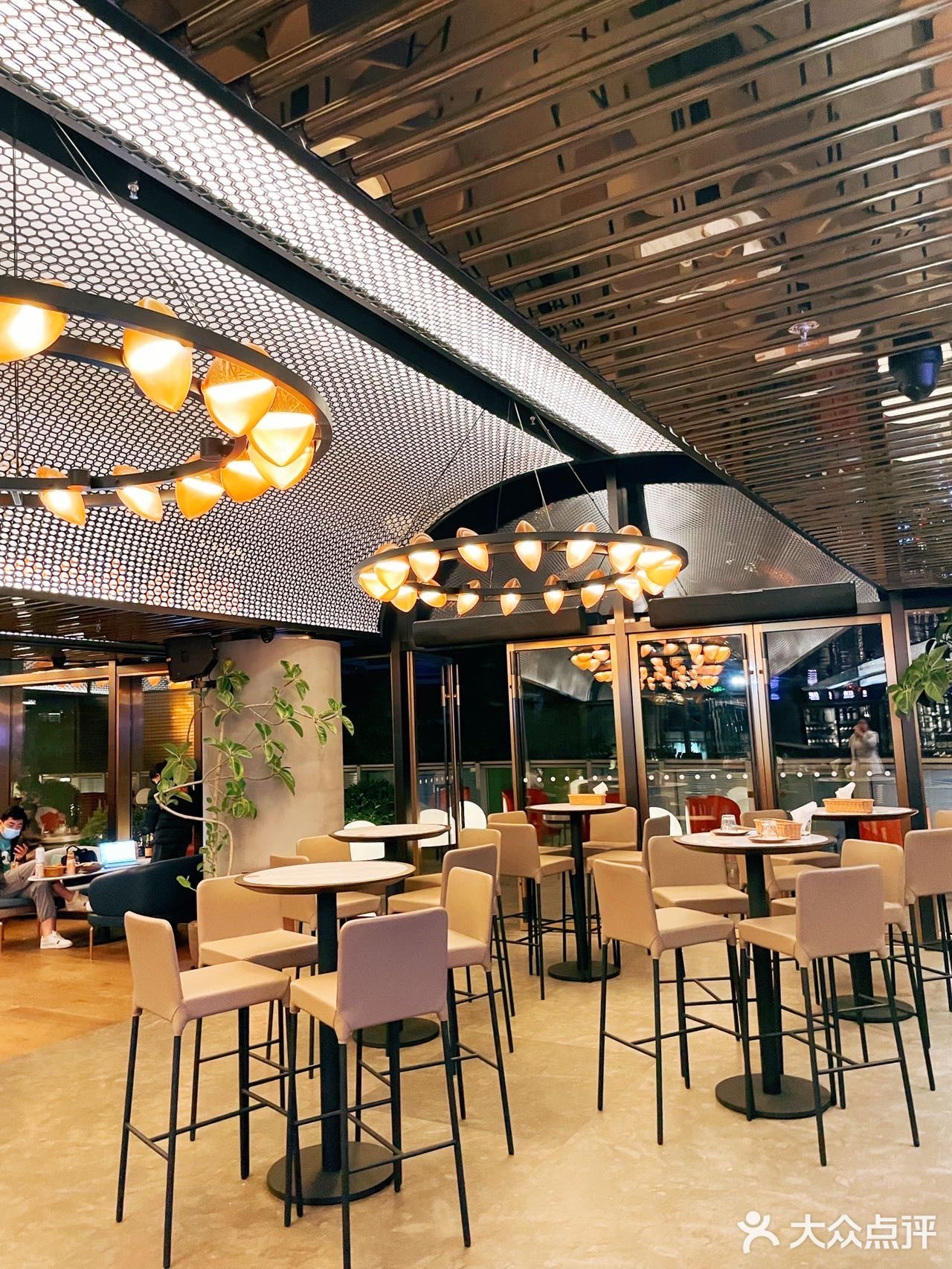 北京探店｜COMMUNE🍸来餐酒博物馆约个会吧