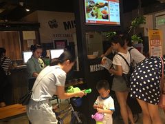 等位区-丝恋丝娃娃(逸天城国贸店)