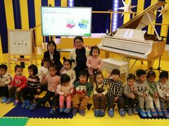 宝贝老师合照-柏斯音乐(北京荟聚购物中心)