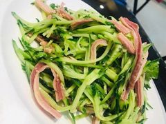 -老码头黑皮肘子锅包肉(赣水路店)