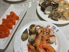 -四海一家自助餐(益田假日广场店)