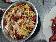 -辣盆盆麻辣小龙虾(哈尔滨总店)