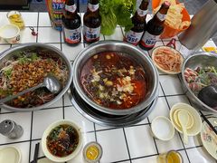 -周良天山牛杂城(天山路总店)