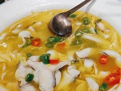 -川流不息·地道川菜·小龙虾(松东路店)