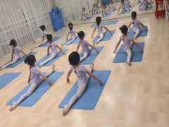 -艺彩童馨舞蹈培训学校(西湖道校区)