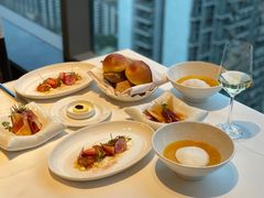 西班牙火腿配蜜瓜-云厨·高空西餐厅(成都瑯珀·凯悦臻选酒店)