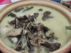 -正宗高流河饭店原创风姜鸡