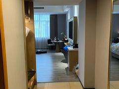 -江门新会碧桂园凤悦凤凰酒店(万达广场店)
