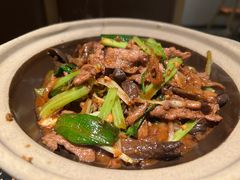 鹿茸菌小炒牛肉片-塔哈尔·新疆盛宴(复地活力城店)