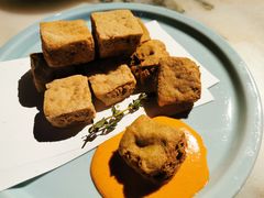油炸臭豆腐-桂满陇天书(南京德基旗舰店)