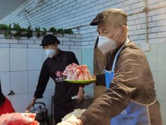 -洞庭洲·防空洞火锅·烧烤·铜锅涮肉(新百广场店)