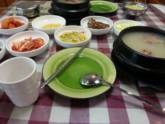 -益百岁牛尾汤(香山路店)