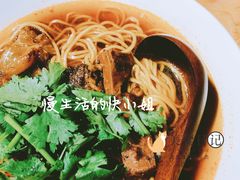 半筋半肉牛肉麵-厝内小眷村(天河南一路店)