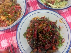 -荆九爷爆炒桥头三嫩(云南北路店)