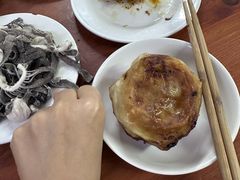 -宝瑞门钉肉饼店