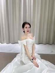 -禕·愫白婚纱商店