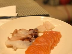 -南湖名都·景湖轩全日制餐厅·海鲜自助·东南亚风味·临湖而食
