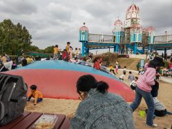 -季高兔窝窝亲子园(上海薰衣草公园店)