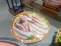 阿婆情秘制腊五花肉-阿婆情腊排骨火锅·野生菌季(古城旗舰店)