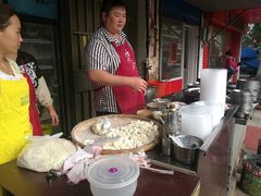 -小董骨汤馄饨店(通扬路店)