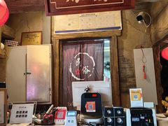 -城墙拐拐火锅(三峡广场黑金冠店)