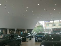 -温州中升华奥奥迪4S店(塘下店)
