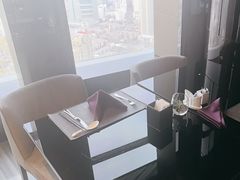 -唐拉雅秀酒店-西锦汇空中BBQ·思创餐厅