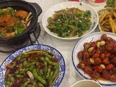 -江城燕子大排档(江汉路步行街店)