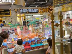 -泡泡玛特POPMART(上海环球港店)