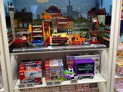 -泡泡玛特POPMART(国金街店)