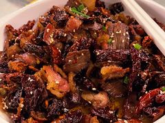 -蔼若春.传承三十年云南菜(金碧公园店)
