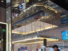 -捞王锅物料理(上海世茂广场店)