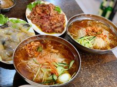 -韩风烤牛肉冷面店