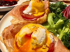 -Common Table · Brunch & Coffee