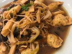 -侬佳蒸菜馆(听潮店)