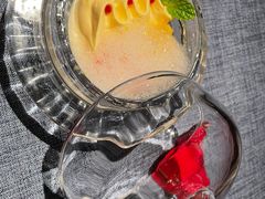 柑橘奶油酸乳酪冻配柠檬泡沫-弦月窗LUNETTE BY AMANDA(复兴路店)