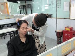 -首脑美容美发化妆美甲培训学校(龙岗校区)