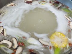 鲜斑鱼汤锅底-京门活鱼馆·鱼火锅(百子湾（原红庙）店)