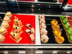 -Salon de The de Joel Robuchon(外滩18号店)