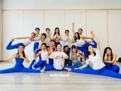 -亚太瑜伽普拉提学院