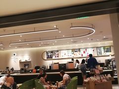 大堂-星巴克臻选(北京银泰店)