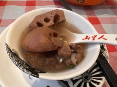 -山里人湘菜·山茶油炒土鸡(嘉邻中心店)