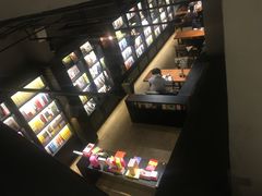 -阅西安新华书店(翠华南路店)