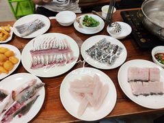 -正能量脆肉鲩火锅