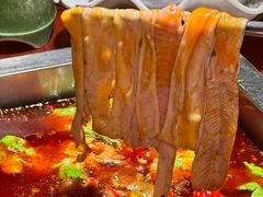-二荆条·蜀鲜汇城市森林火锅
