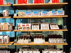 -Laderach 莱德拉(上海环贸iapm店)