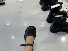 -浙江华贸鞋业服饰城