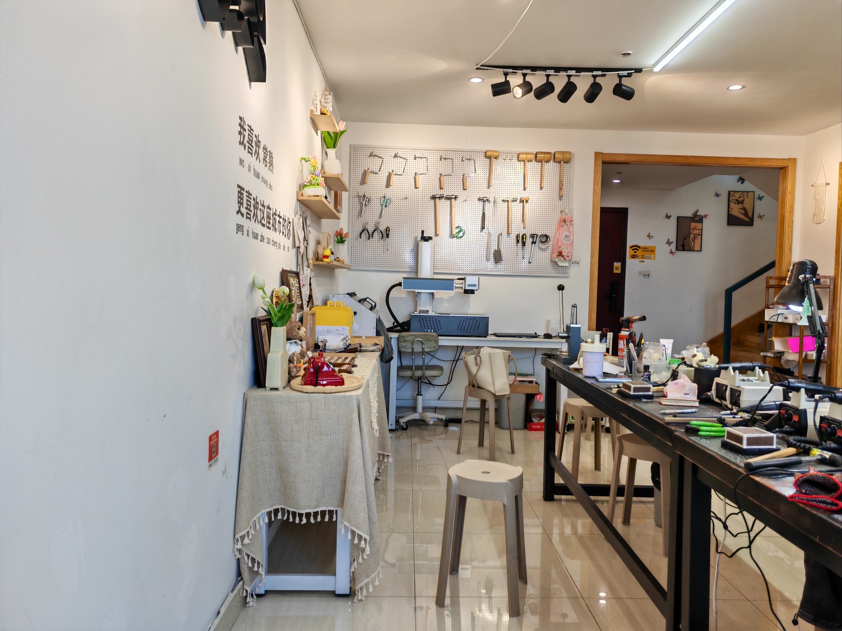 店内环境很好,店主姐姐很有耐心,手工也很