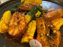 惹味胡椒虾配烤玉米-CHILLAX轻乐时(侨建·Hi City店)